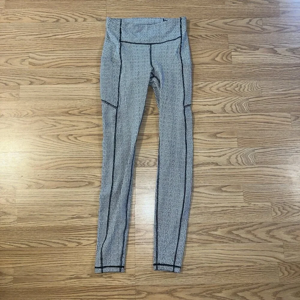Lululemon - Speed Up Tight - Teeny Tooth White Black -‎ 4